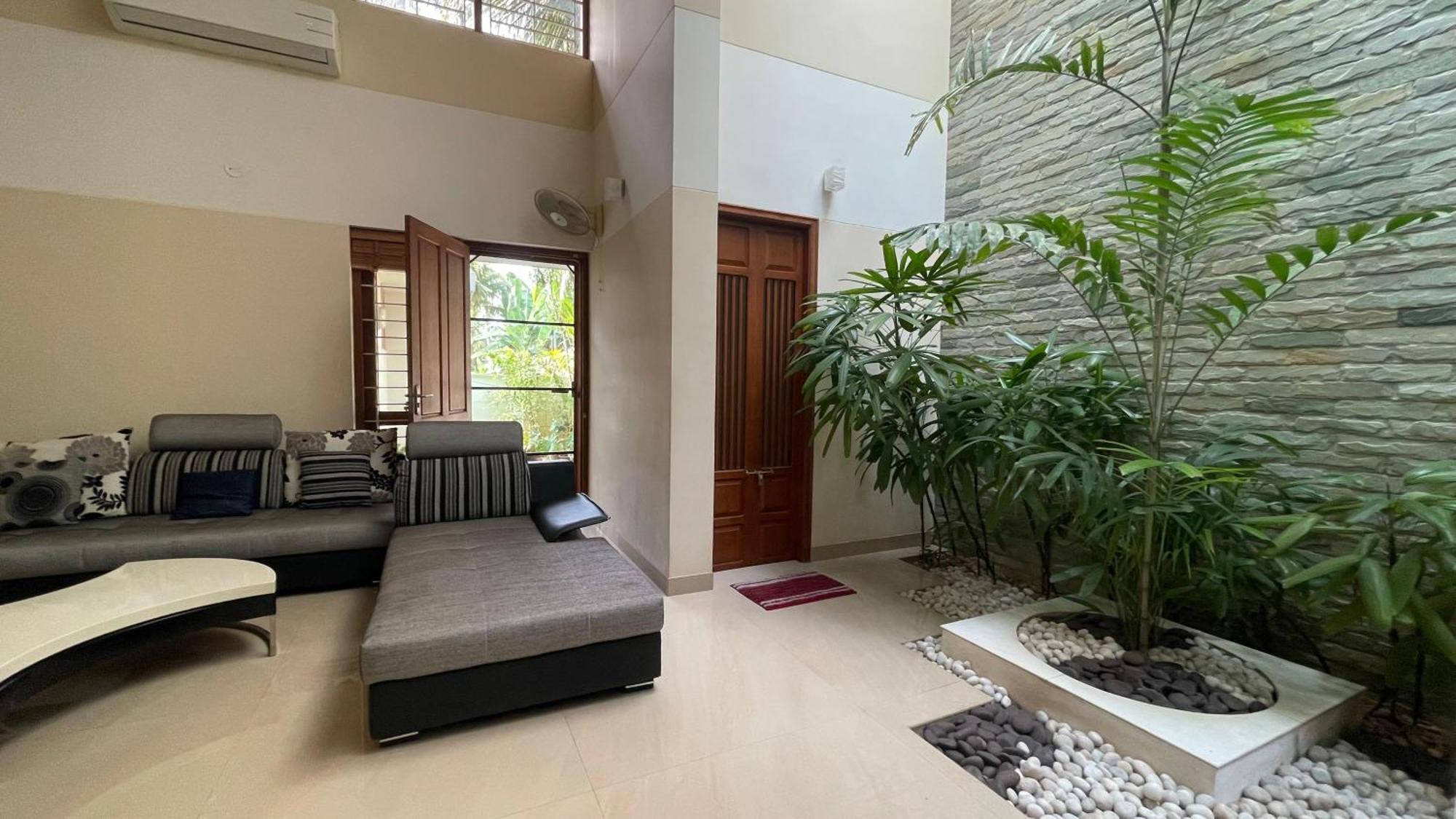 Pinky'S Villa Thiruvananthapuram Kültér fotó